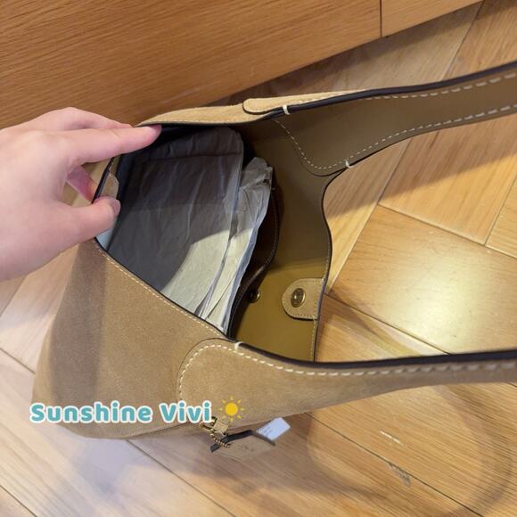 NWT COACH Brooklyn Shoulder Bag 28 Suede CW637 Sand Leather - Picture 5 of 13